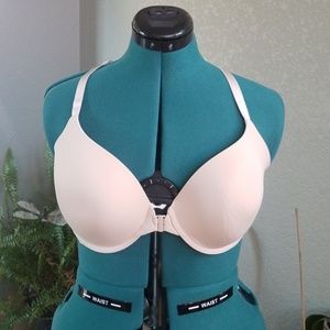 Front close strappy racer back